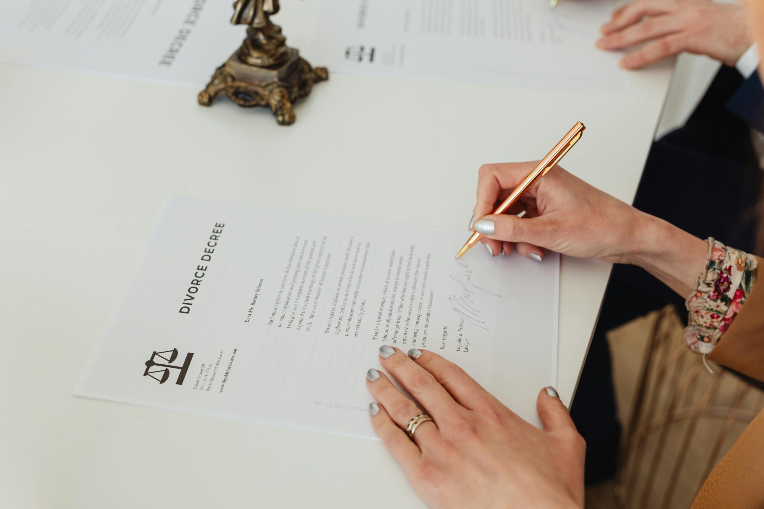 You are currently viewing Unlocking Relief: How a Mandamus Order Can End Your Immigration Wait Times Nightmare