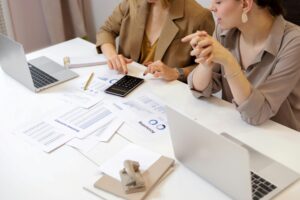 Read more about the article Ignite Your Canadian Dream: Ace Job Prospects with Credential Evaluation!