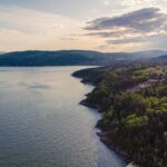 La-Malbaie-vue-du-fleuve-2025-06-13T060404.567-0400-pexels-photo-32481888