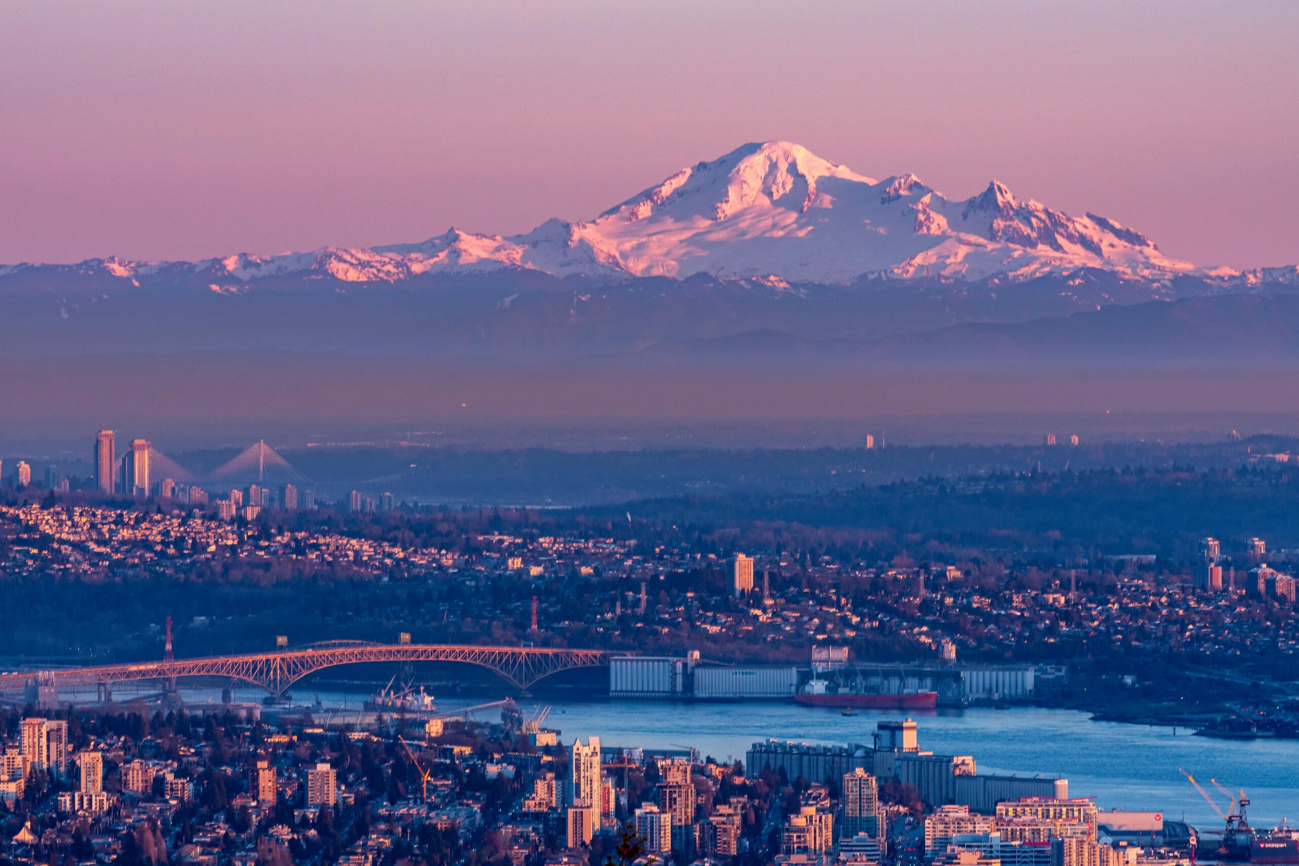 You are currently viewing Ultimate Guide: Navigating Walk-In Clinics in British Columbia as an International Student