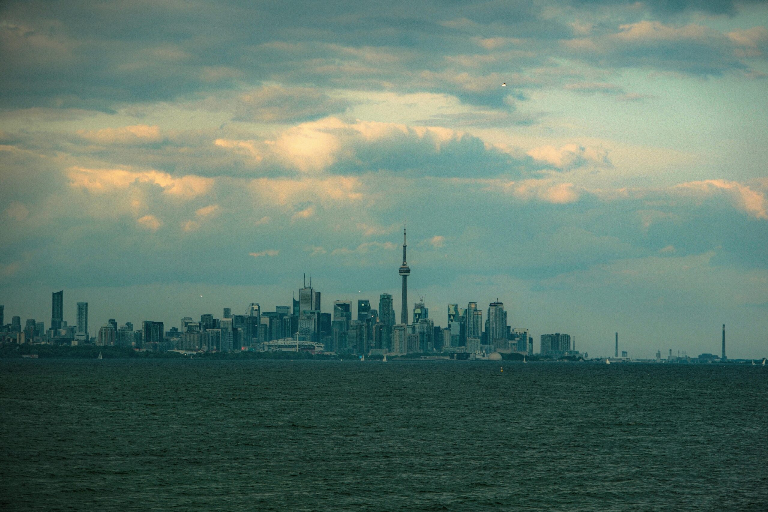 You are currently viewing The Ultimate Newcomer’s Rental Roadmap: A Powerful Guide to Renting in Canada