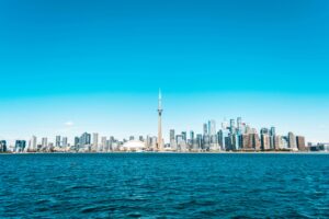 Read more about the article The Definitive Guide to Canadian Housing: Essential Home Types for Newcomers