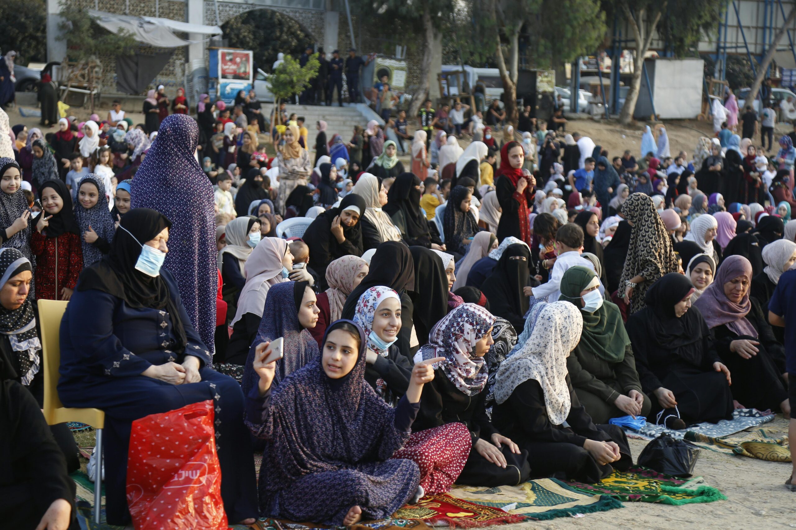 You are currently viewing Canada’s Lifesaving Extension of Temporary Measures for Palestinians: A Comprehensive 2025 Guide