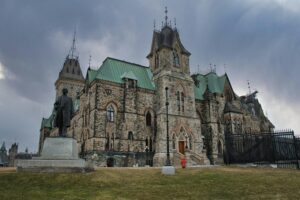 Read more about the article Ultimate Guide to Canadian Citizenship by Descent: Are You Eligible for a Passport?