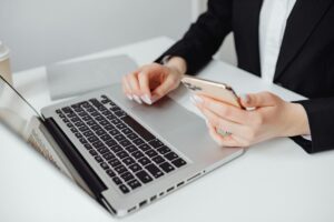 Read more about the article Your Ultimate Guide for Internationally Educated Professionals to Thrive in Ontario’s Remarkable Job Market