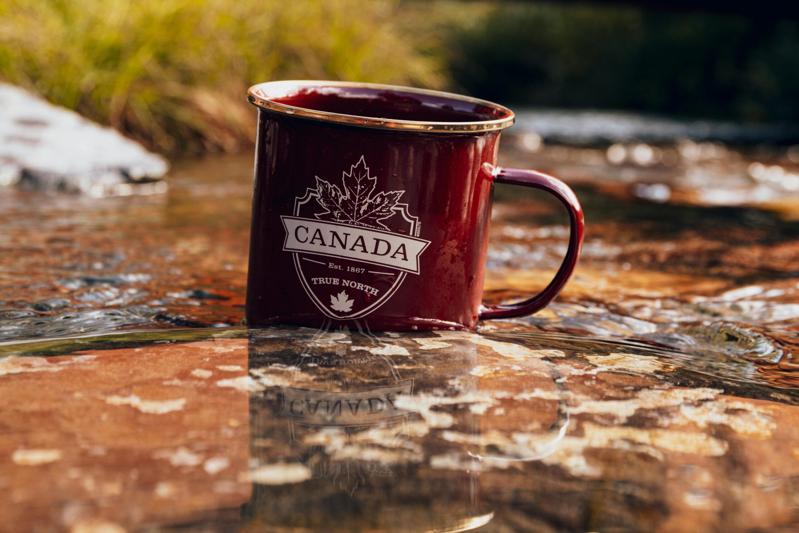 You are currently viewing Navigating Canadian Culture: A Definitive Guide to Superstitions and Traditions for Newcomers