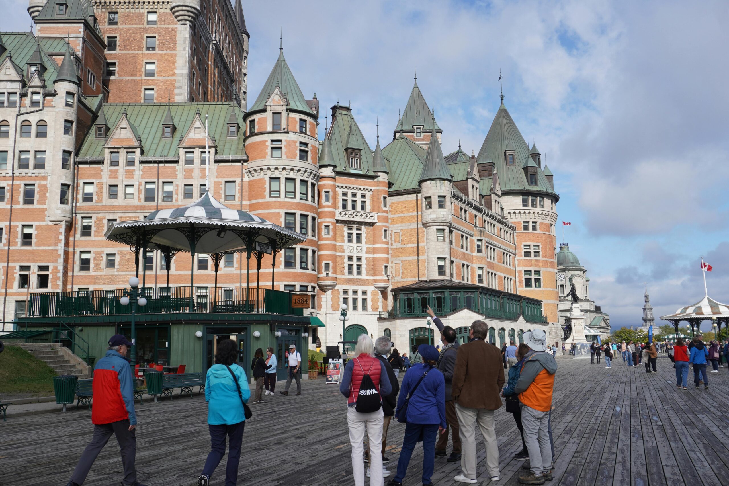 You are currently viewing A Groundbreaking Francophone Pathway to PR: Your Essential Guide to Ontario’s Superior East Region Pilot