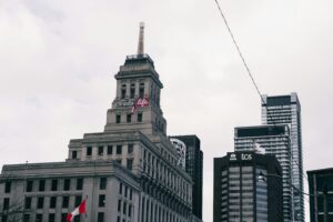 Read more about the article Manitoba’s Unique PNP Work Permit Policy: An Essential Guide for Nominees